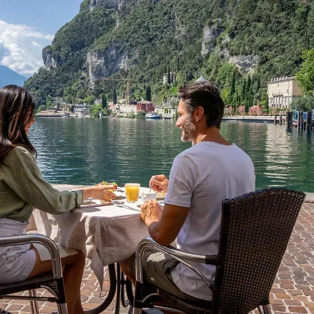 Sole Relax&panorama 4* Riva del Garda