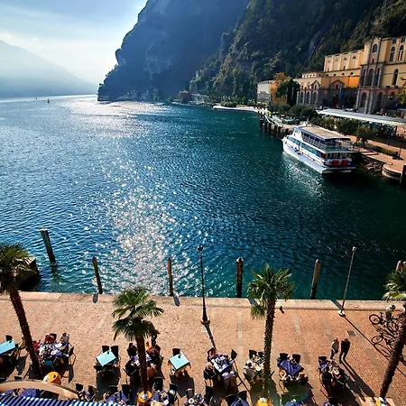 Sole Relax&panorama 4* Riva del Garda